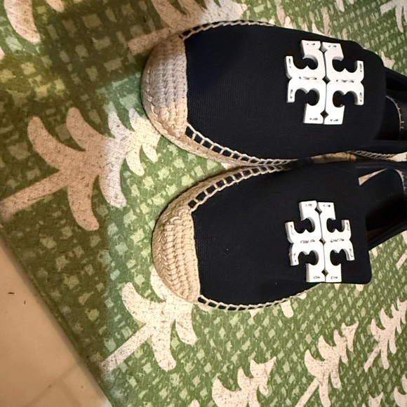 Tory Burch Black and Ivory Espadrilles - Picture 14 of 14